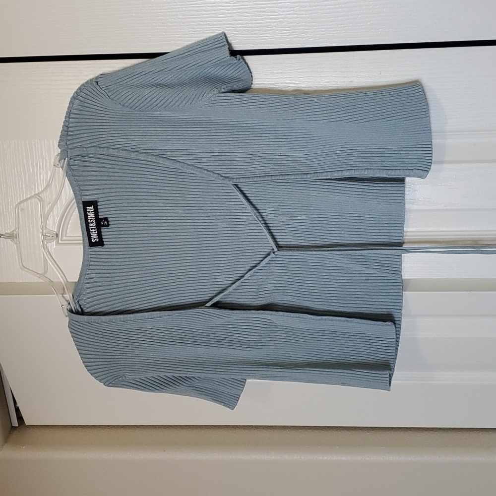 Ribbed tie front crop top